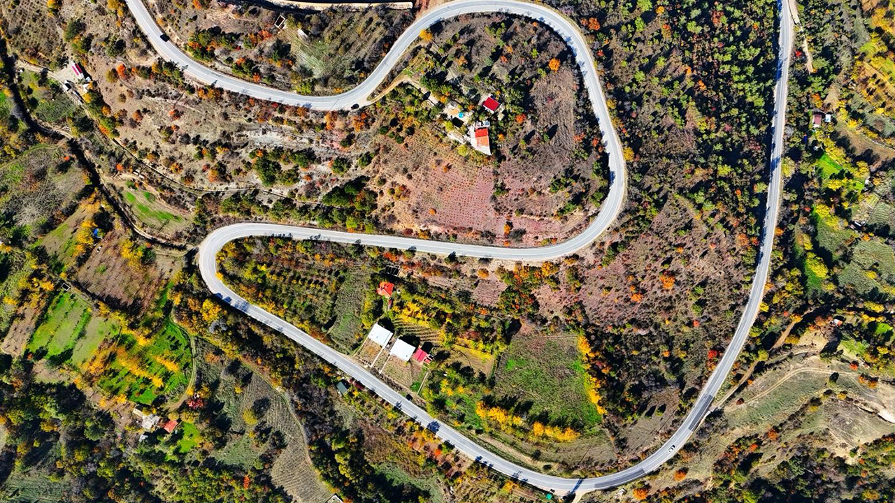 Sarıcakaya'da Sonbahar Manzarası Havadan Görüntülendi