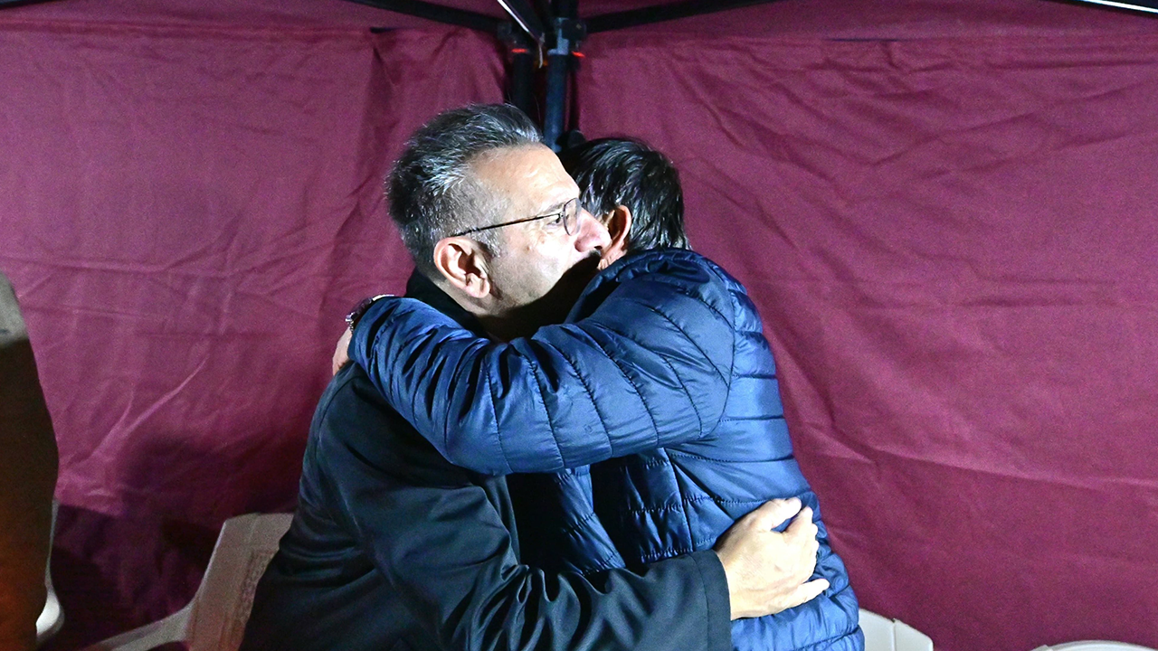 Vali Aksoy'dan Mercan'ın Ailesine Taziye Ziyareti