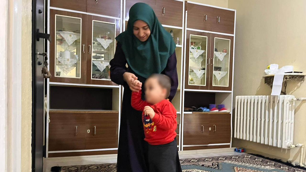 Anne ayfer Sekman Ve Oğlu