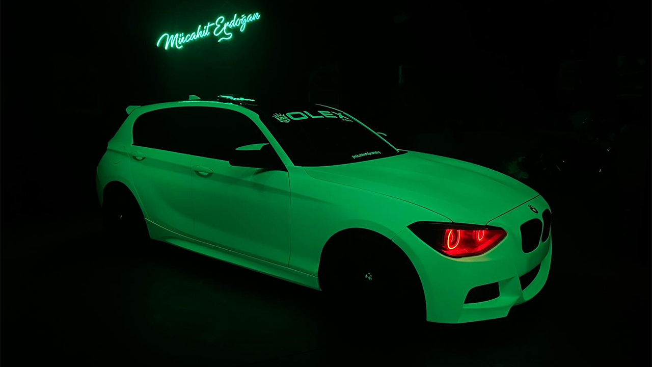 Aracın Özel Rengi Dikkat Çekiyor