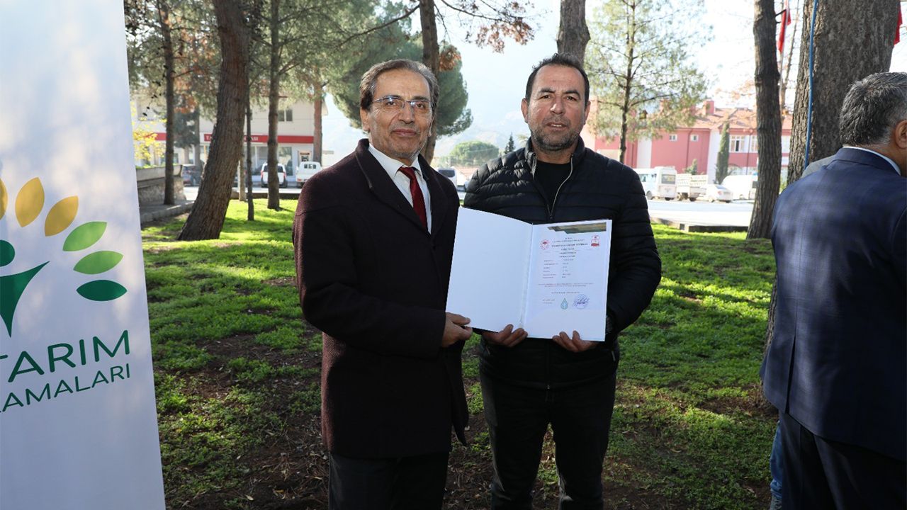 Çiftçilere Iyi Tarım Sertifikaları Verildi