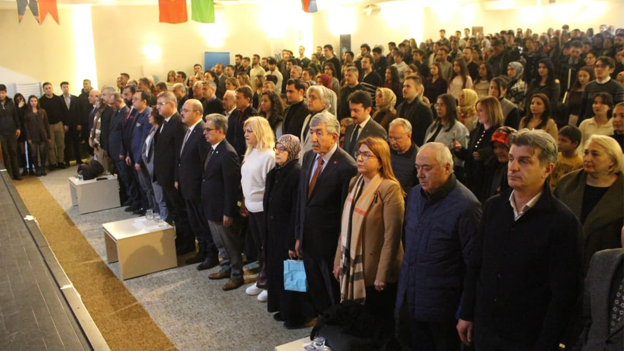 Dünya Türk Dili Ailesi Etkinliği