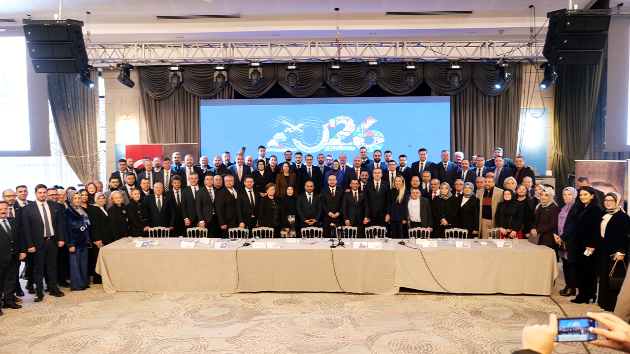 Eskişehir Ak Parti Yıl Sonu Toplantısına Yoğun Katılım Gerçekleşti