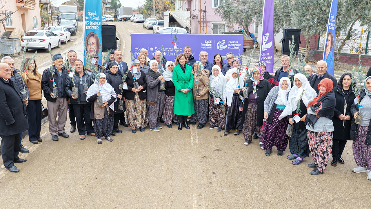 Eskişehir’de Binlerce Sertifikalı Zeytin Fidanı Dağıtıldı!