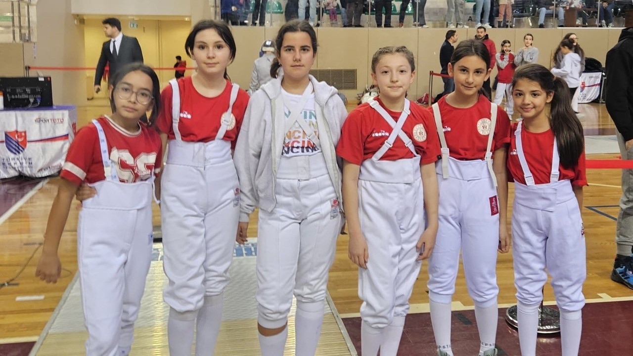 Farklı Yaş Kategorilerinde 700 Sporcu Mücadele Etti