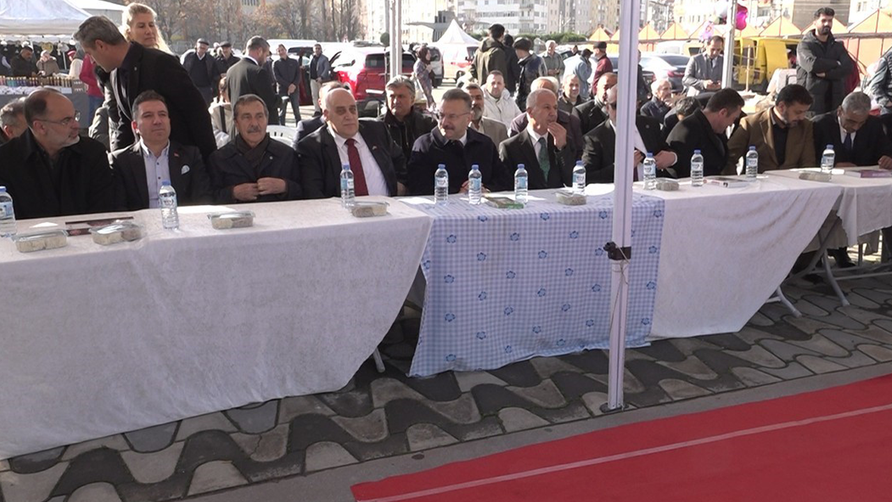 Filistin Temalı Etkinliğe Üst Düzey Katılım Sağlandı