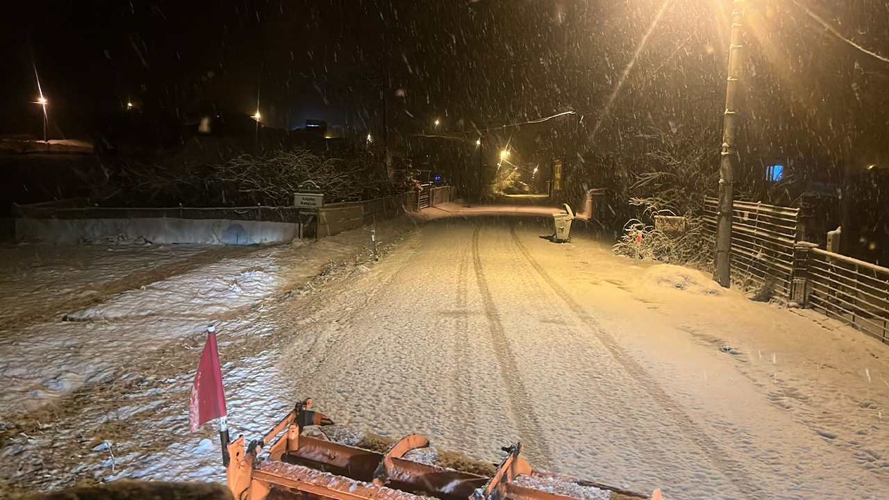 Kar Ve Buzlanmaya Karşı Ekipler Hazır