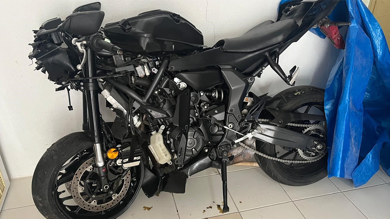 Kazada Hasar Alan Motosiklet