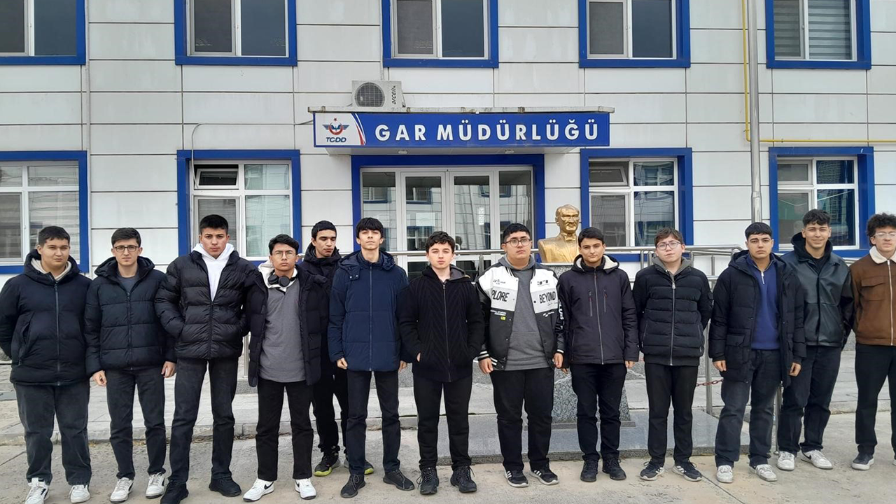 Öğrencilerden Yerli Malı Haftasına Özel Ziyaret