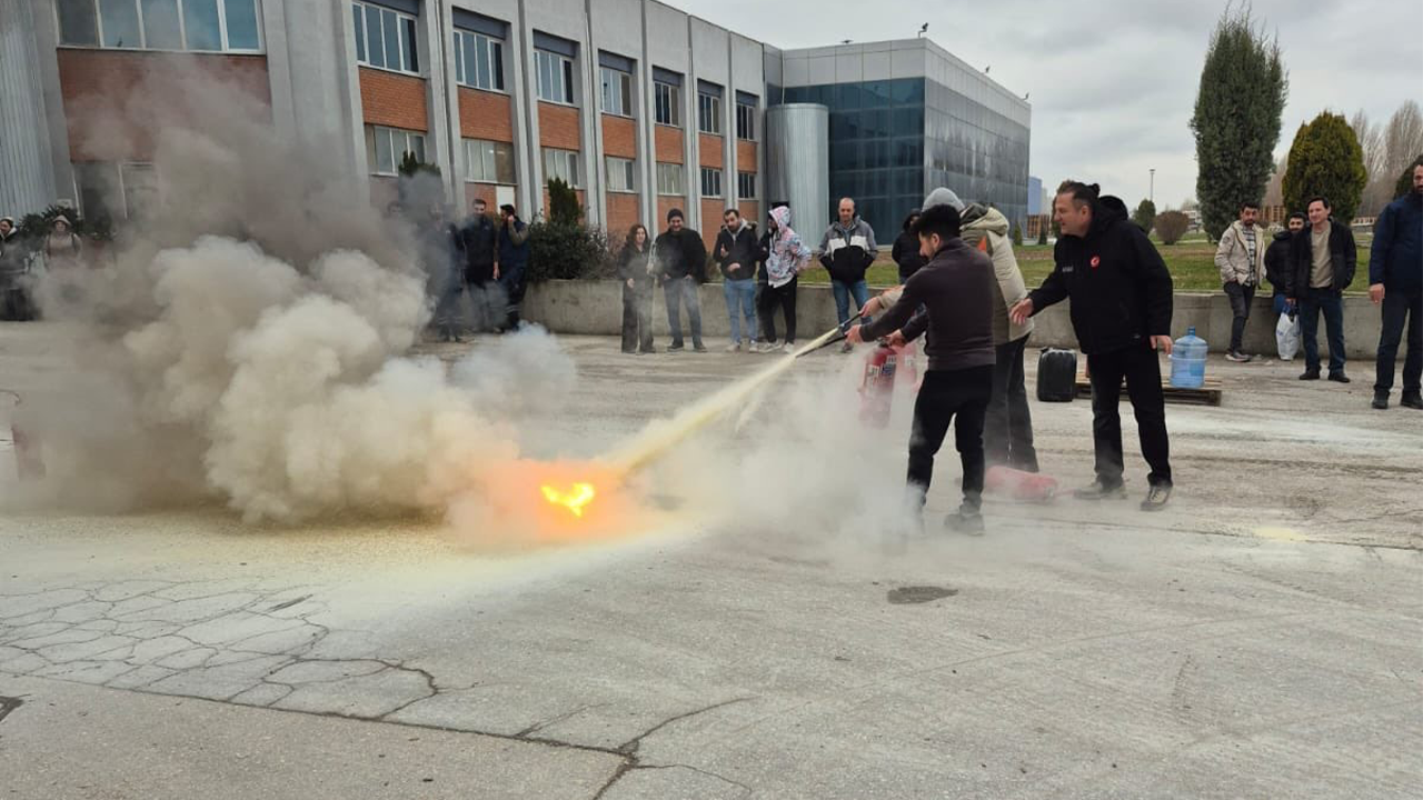 Yangına Karşı Uygulamalı Eğitimler Verildi