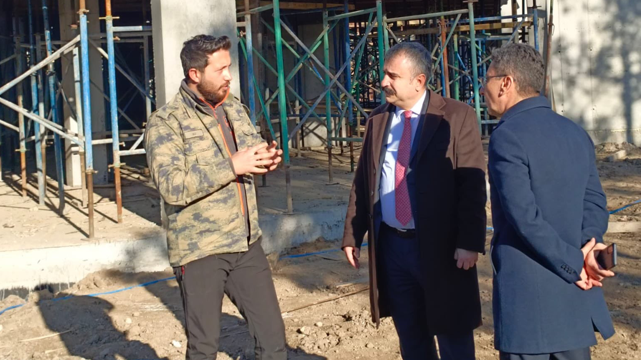 Yetkililer Çalışmaları Yerinde Inceledi