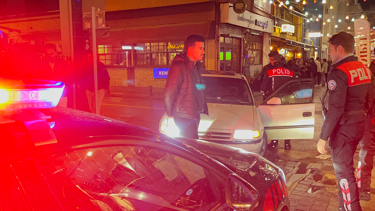 Yilbaşi Öncesi̇ Asayi̇ş Ve Trafi̇k Deneti̇mleri̇ Yapildi