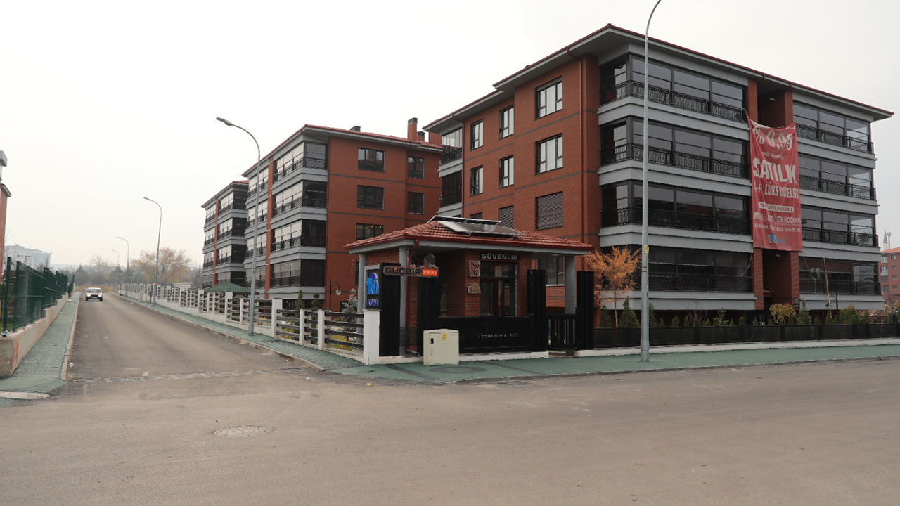 Yol Ve Kaldırım Düzenlemeleri Tamamlandı