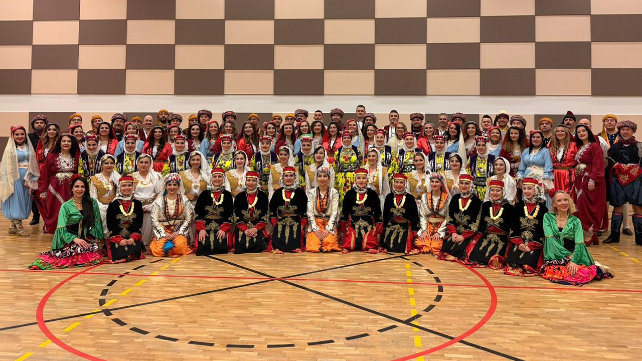 Anadolu Üniversitesi Yetişkin Halk Dansları Topluluğu