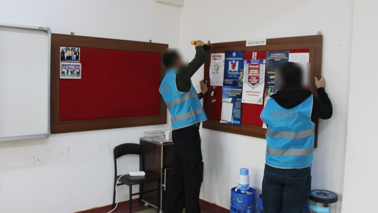 Ara Tatilde Okulların Bakımı Yapılıyor