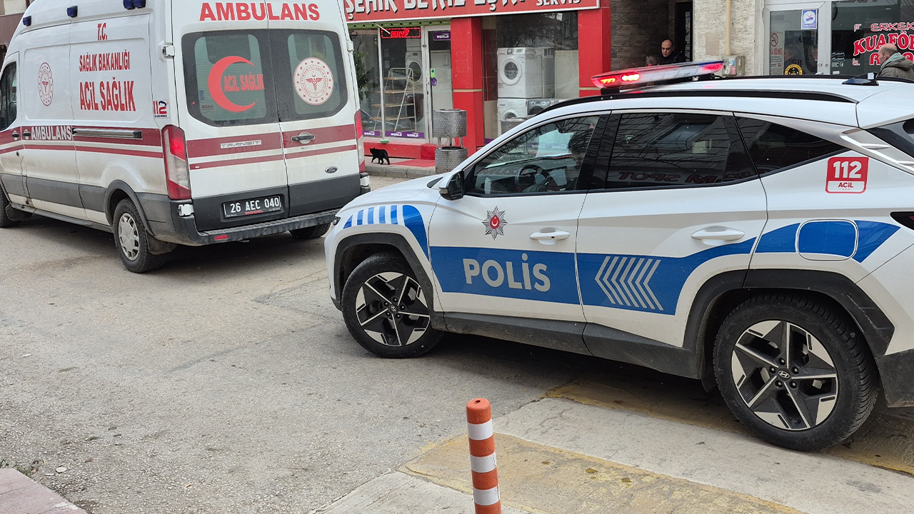 Bıçaklanan Yaralı Ağır Şekilde Yaralandı