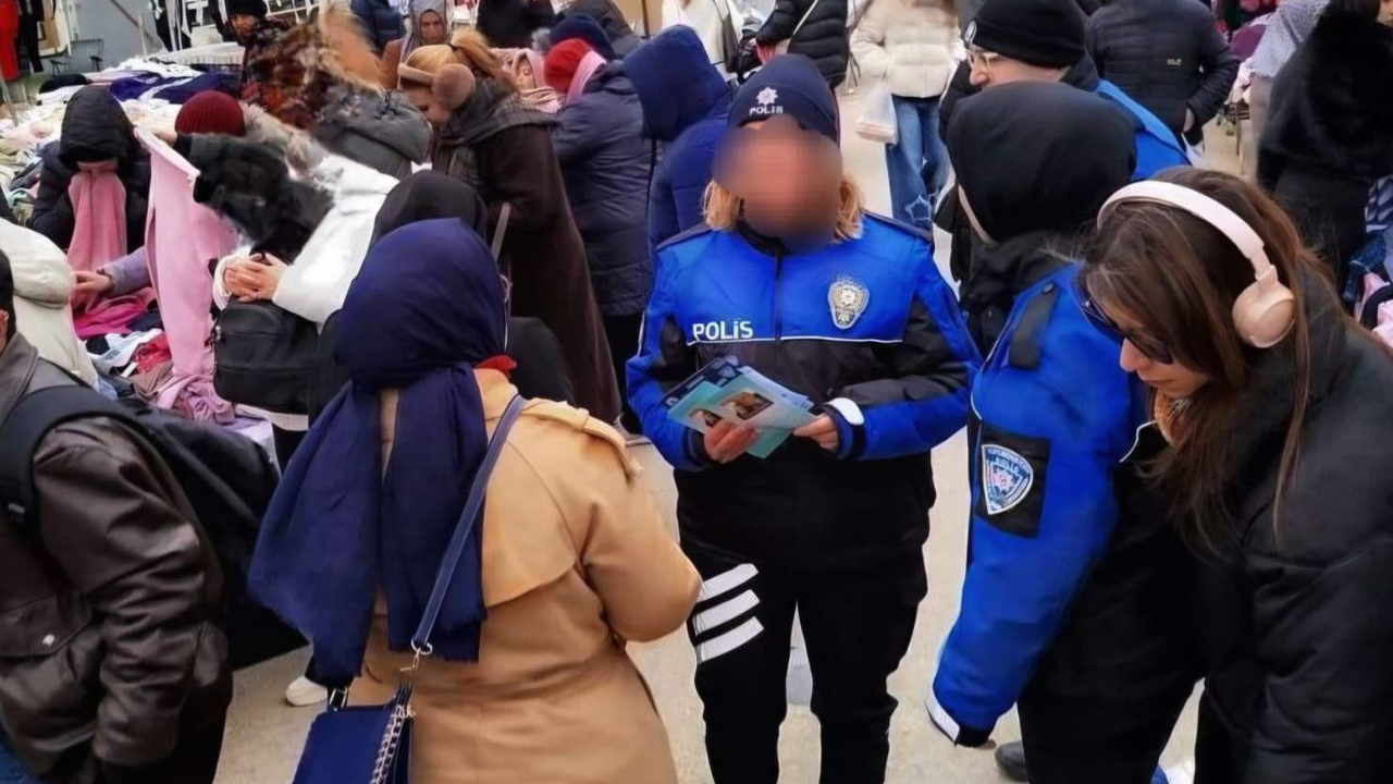 Bilgilendirme Afişleri Dağıtıldı