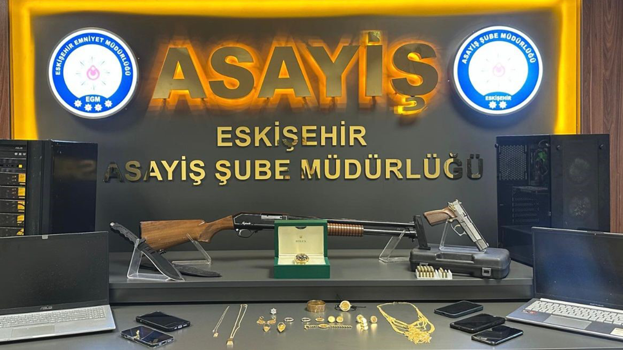Çeteye Ait Çeşitli Unsurlar Ele Geçirildi