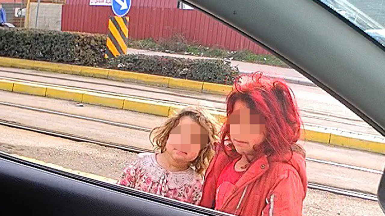 Çocuklar Soğuk Havada Dilenmek Zorunda Kaldı