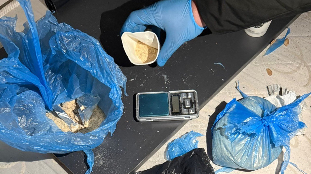 Ekipler Tarafından Çok Sayıda Yasaklı Madde Ele Geçirildi