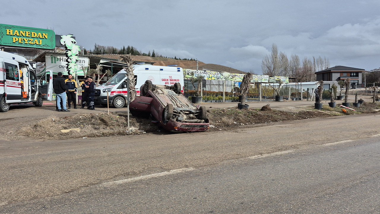 Feci Kazada Otomobil Takla Attı