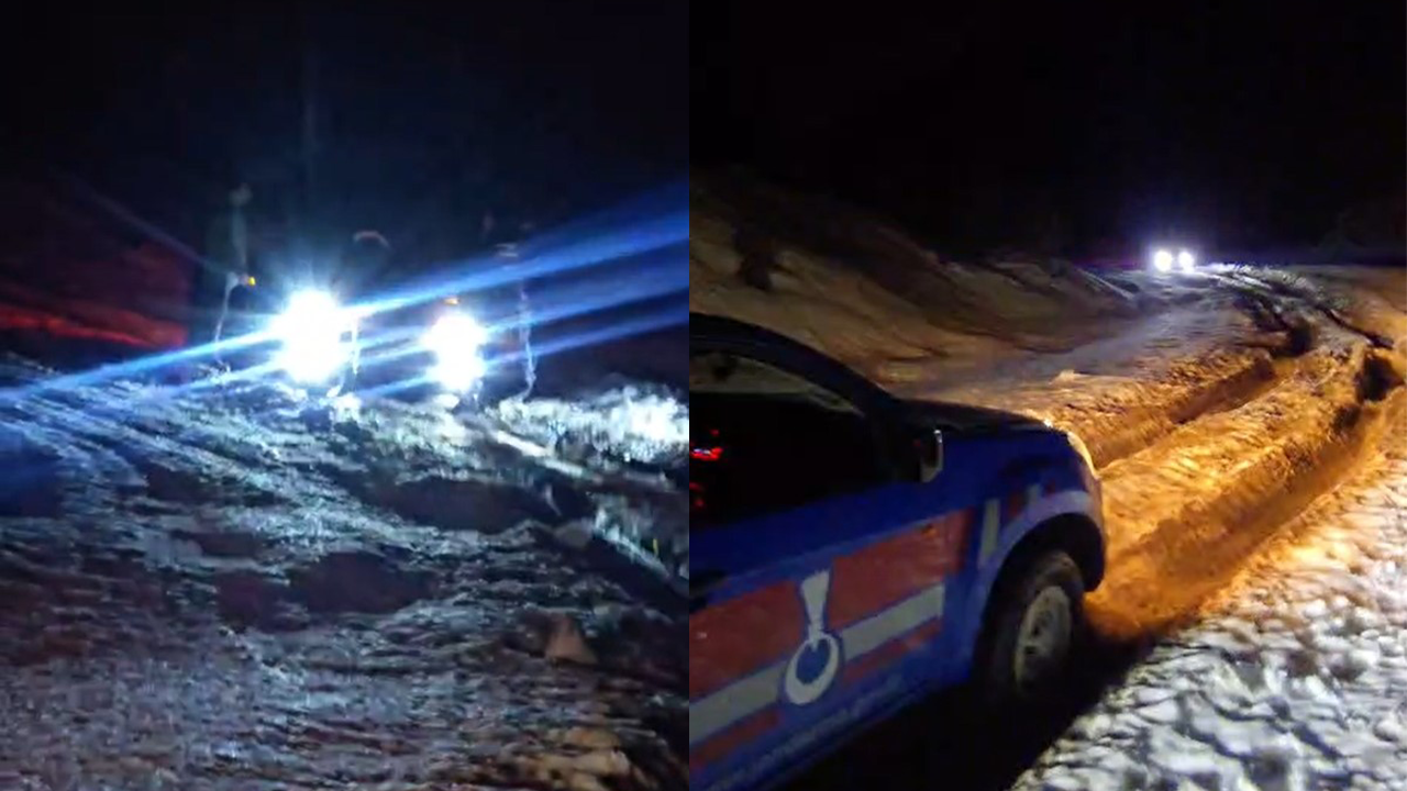 Jandarma Aracı Da Kara Saplandı