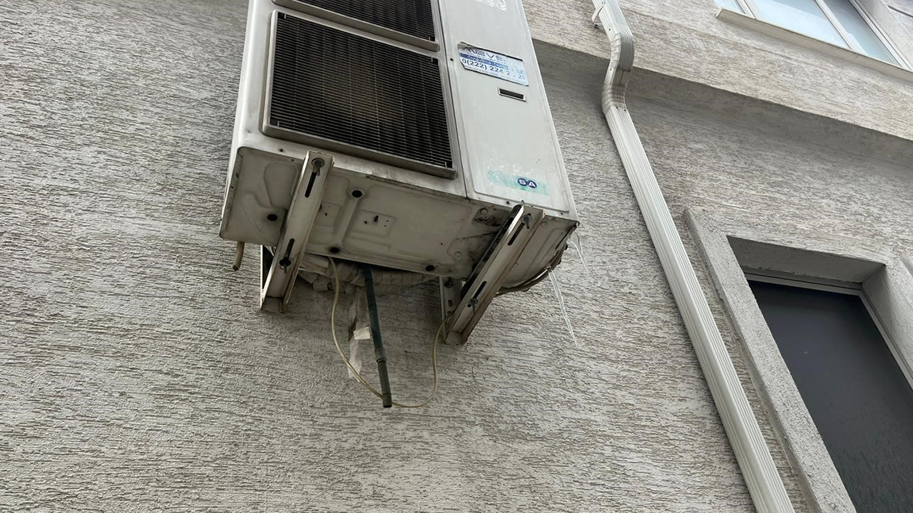 Klimada Buz Sarkıtları Oluştu