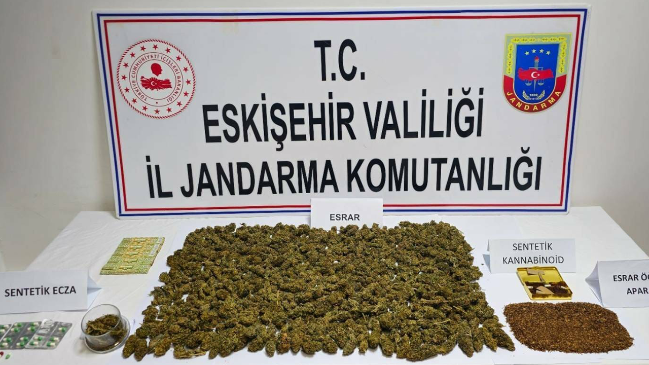 Operasyonda Farklı Tür Ve Miktarda Yasaklı Madde Yakalandı