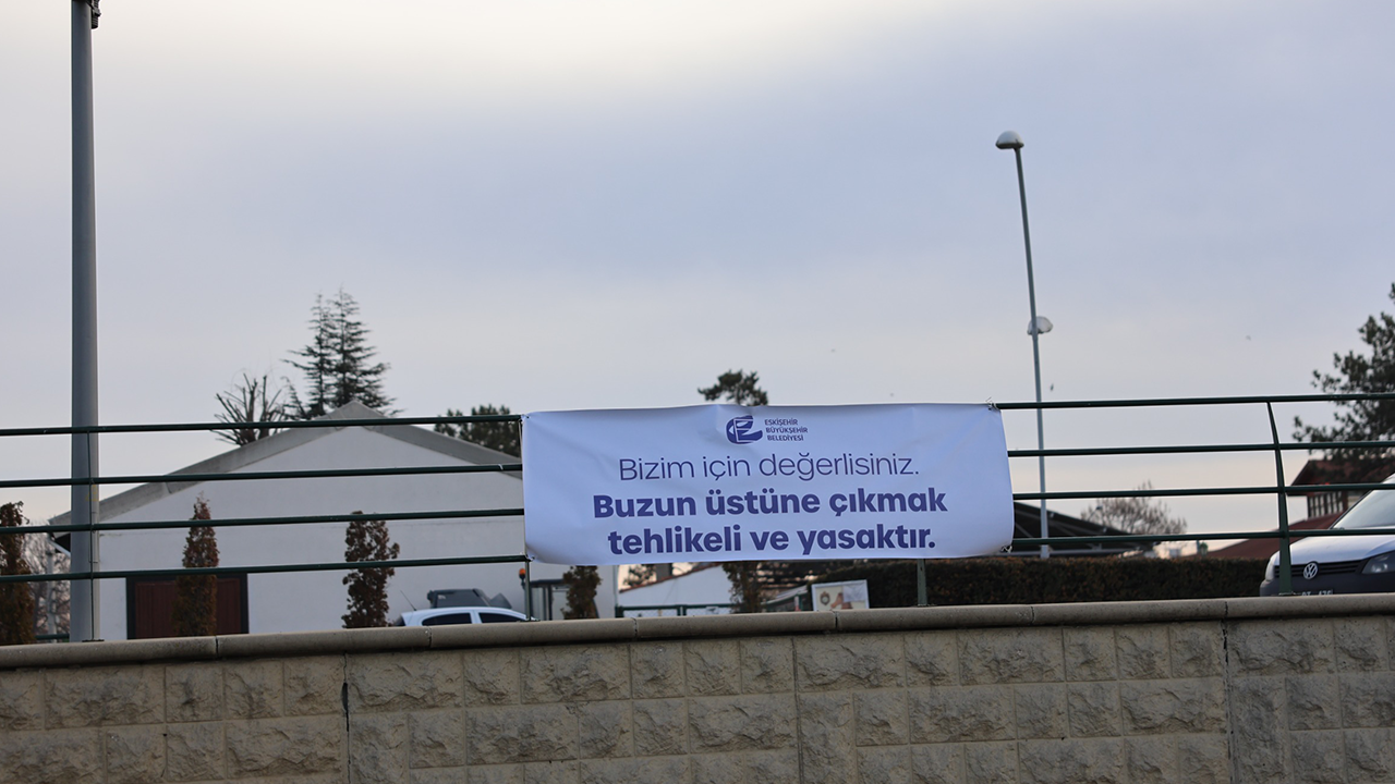 Porsuk Çayı Üzerine Uyarılar Asıldı