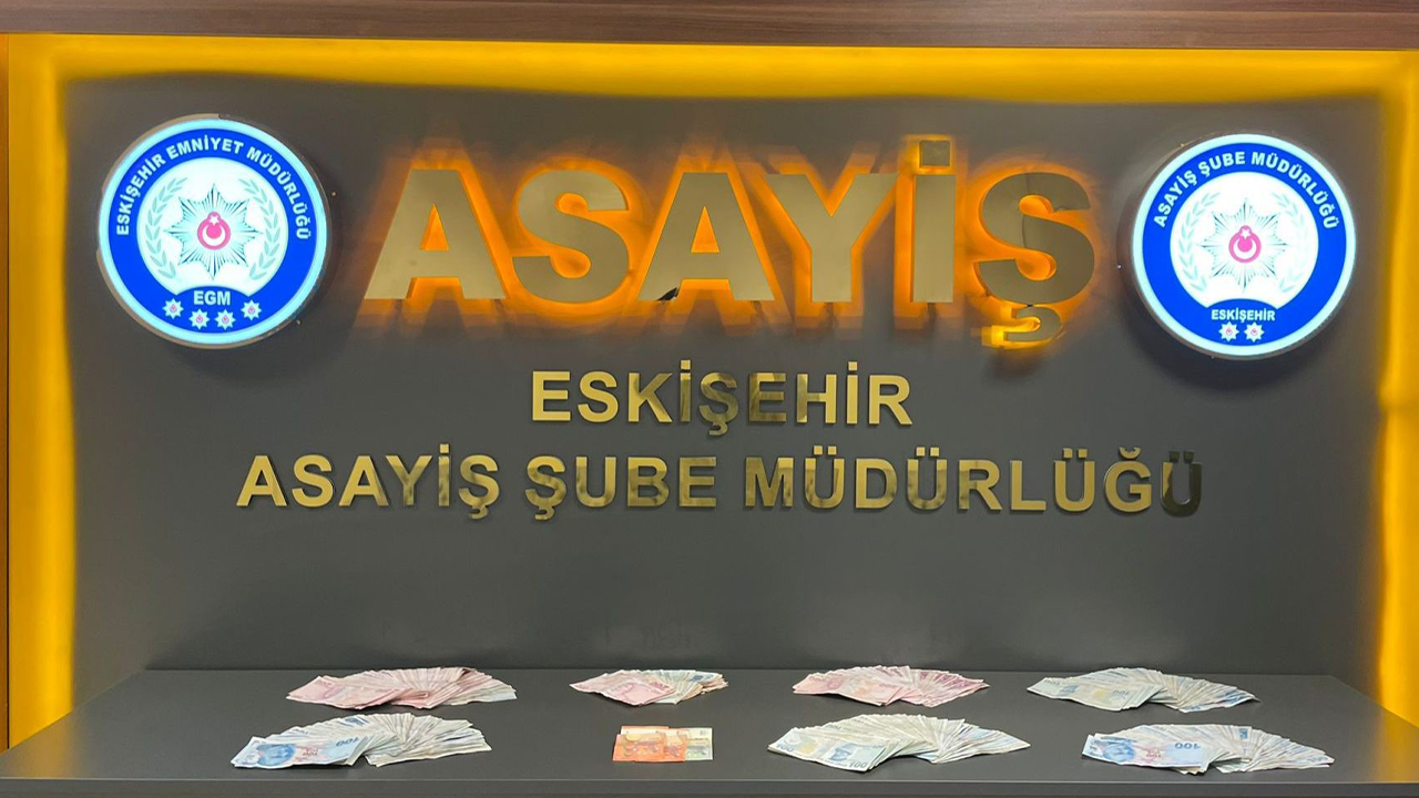 Şahsın Üzerinde Döviz Ele Geçirildi