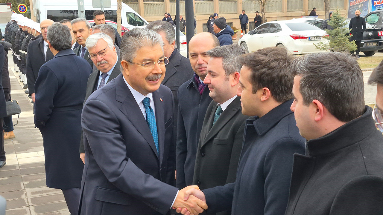 Vali Yılmaz Il Protokolü Ve Personeller Ile Tanıştı