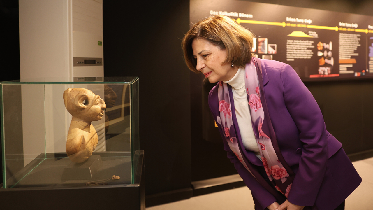 Başkan Ünlüce Serginin Açılış Törenine Katılım Gösterdi