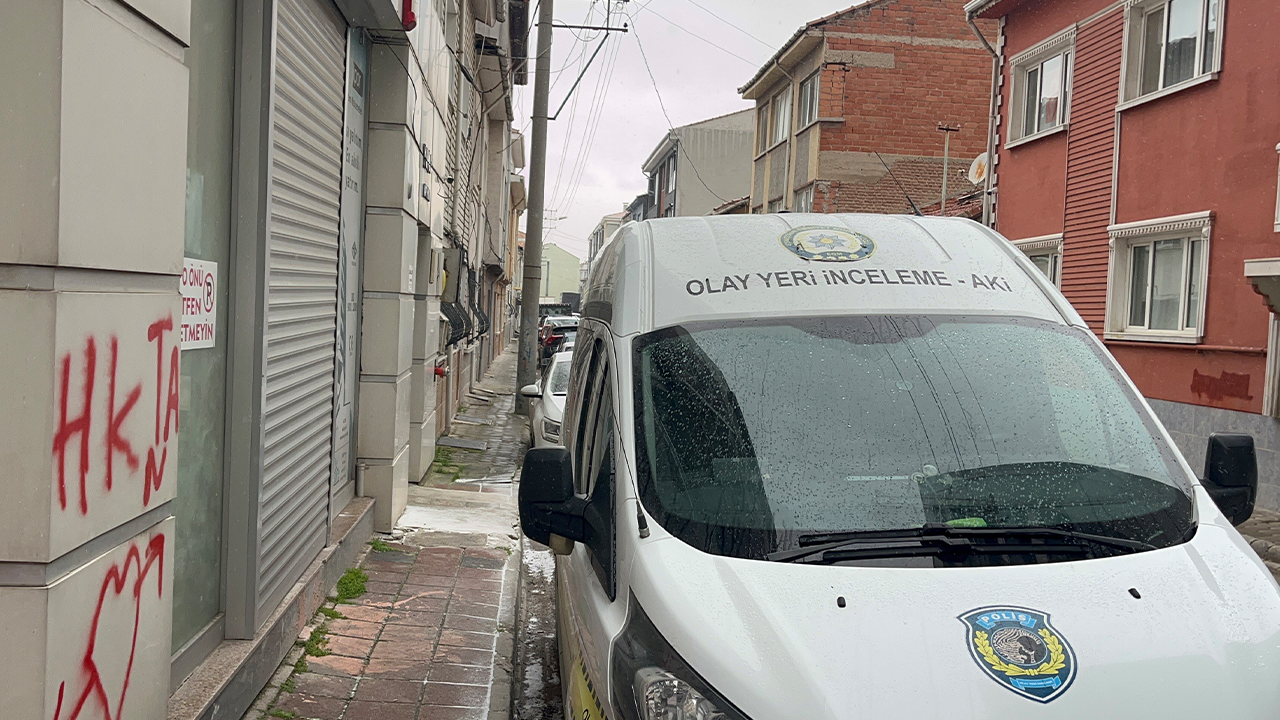 Dairede Eşinin Cansız Bedenine Ulaşıldı