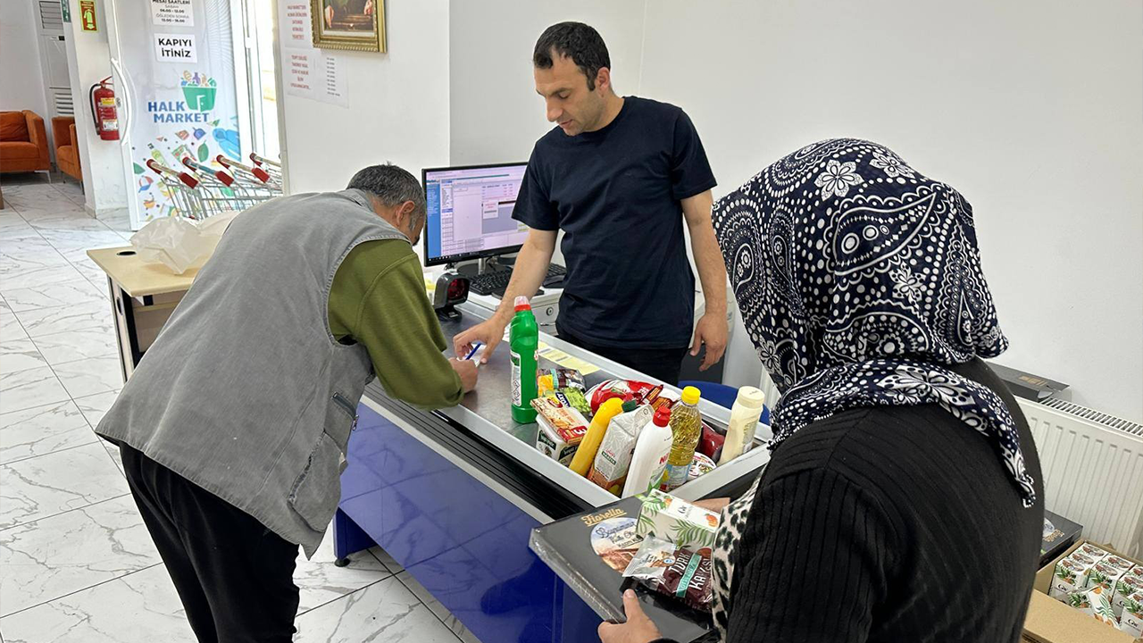 Eskişehir'de Destekler Büyüyor! Halk Kart Bakiyesi Artırıldı