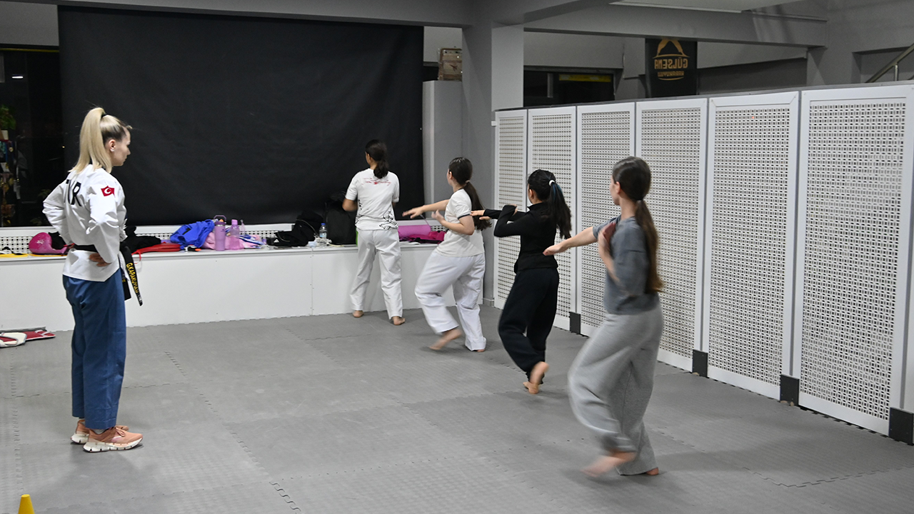 Genç Sporcular Çalışmalarına Aralıksız Devam Ediyor