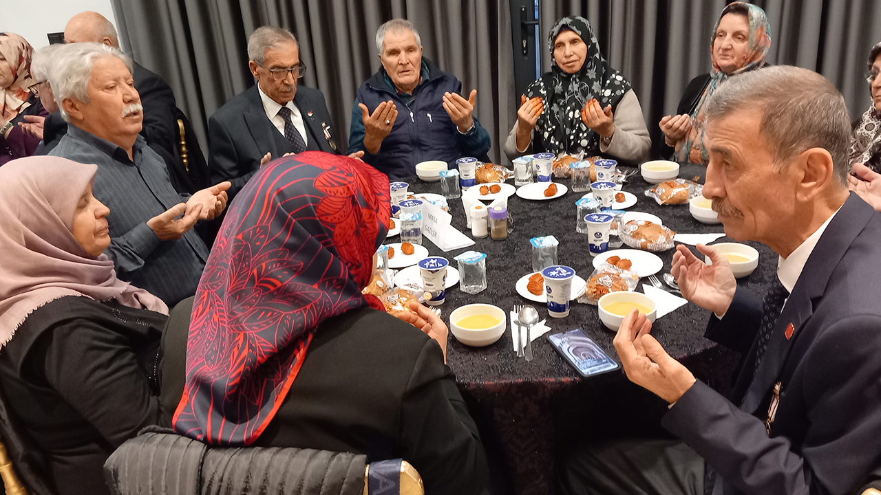 Iftar Programında Dualar Edildi