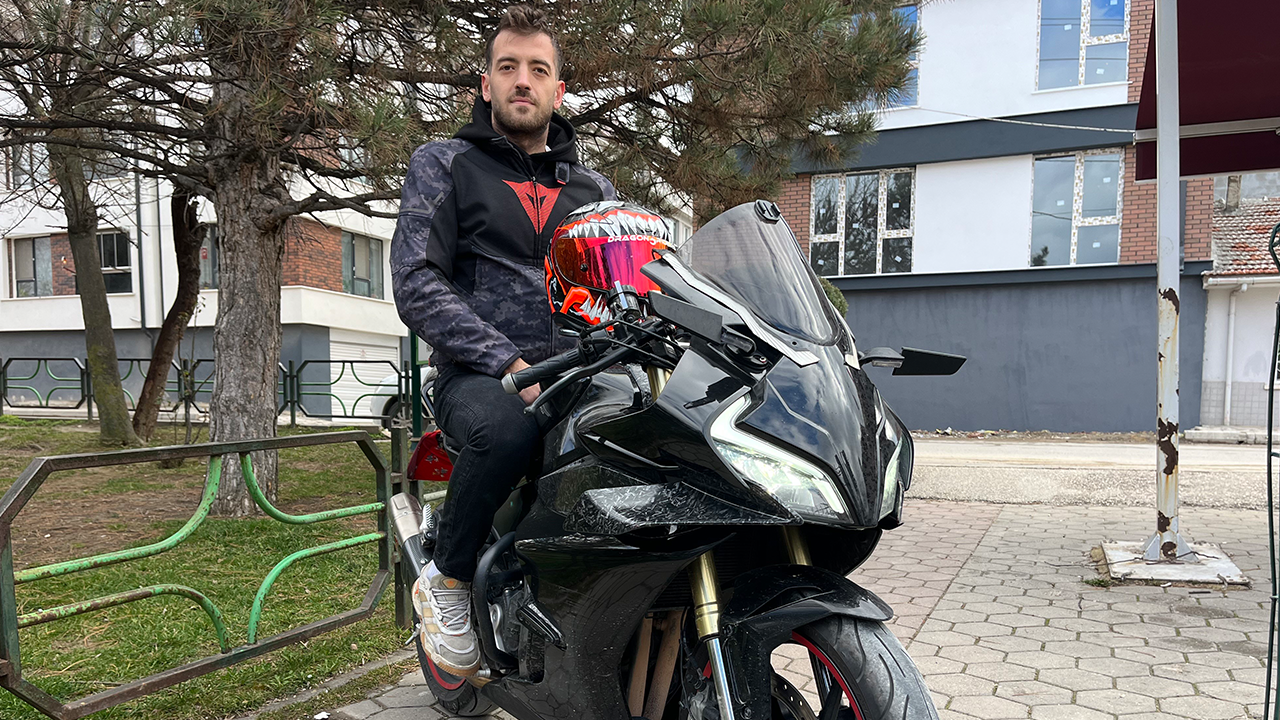 Motosiklet Sürücüsü Can Türk