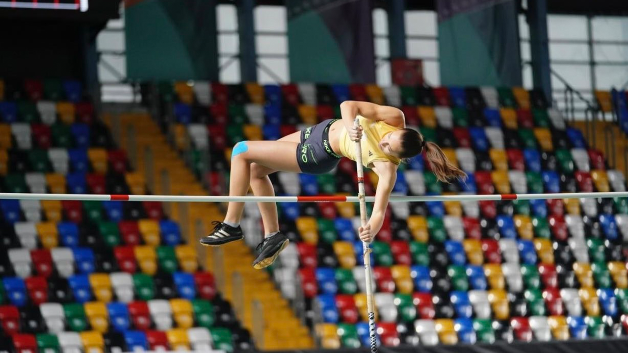 Sirikla Atlamada Türki̇ye 2'İnci̇li̇ği̇ Elde Edi̇ldi̇