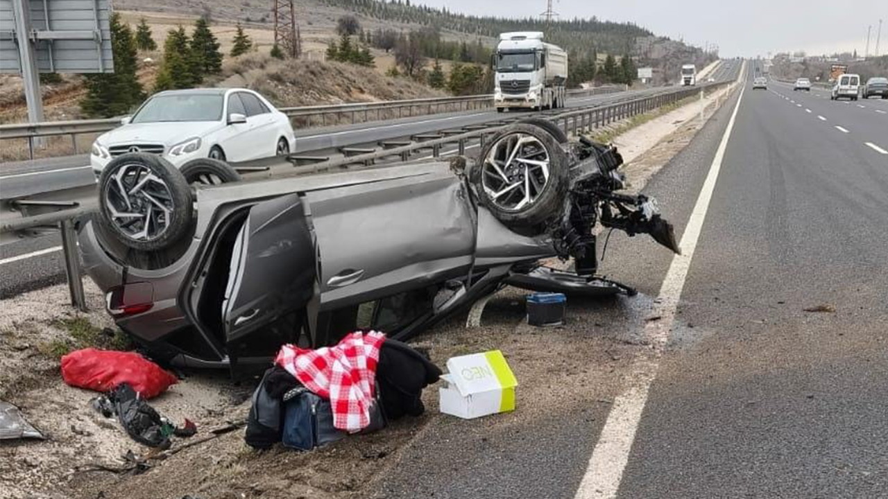 Takla Atan Araç Ters Döndü