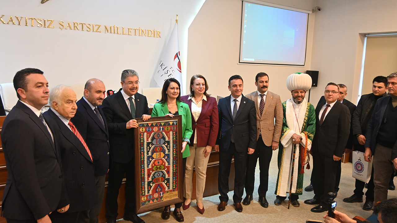 Vali Yılmaz'a Fahri Hemşehrilik Beratı Takdim Edildi