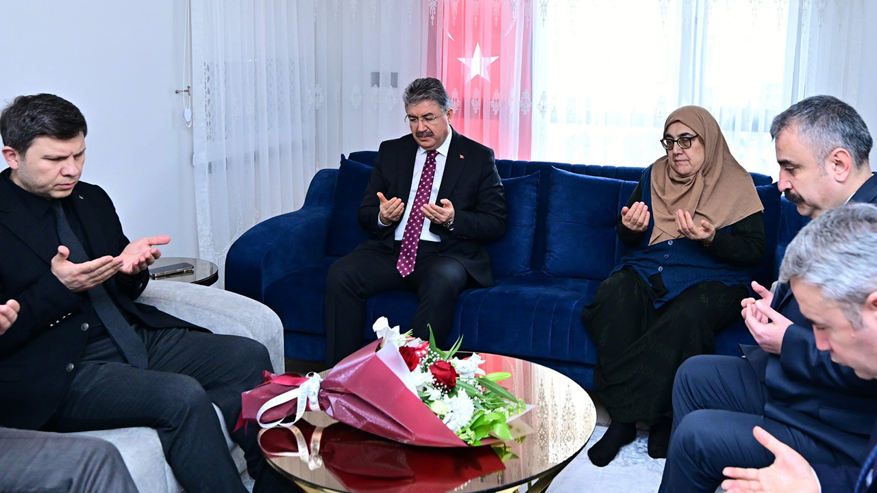 Ziyarette Dualar Edildi