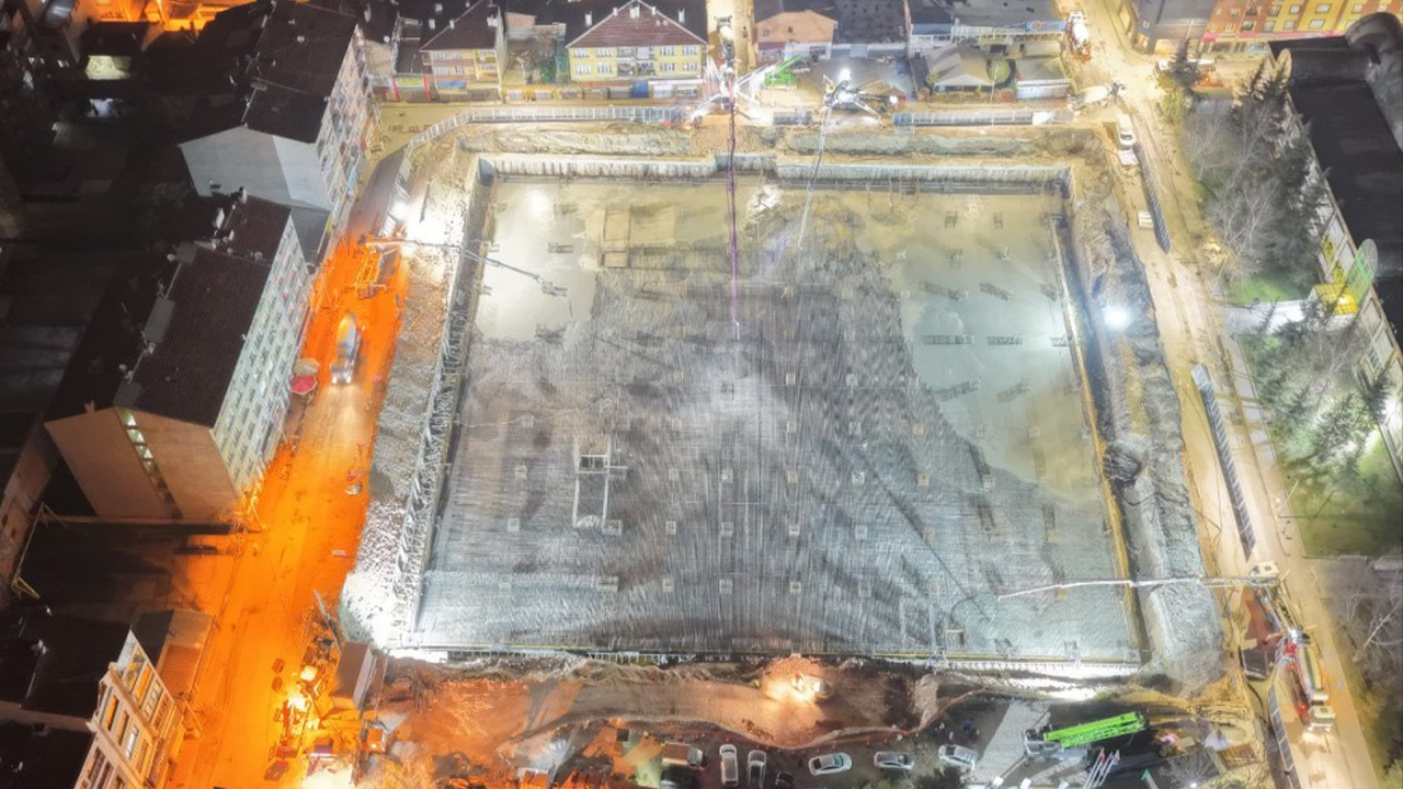 5 Bin Metreküp Beton Dökümü