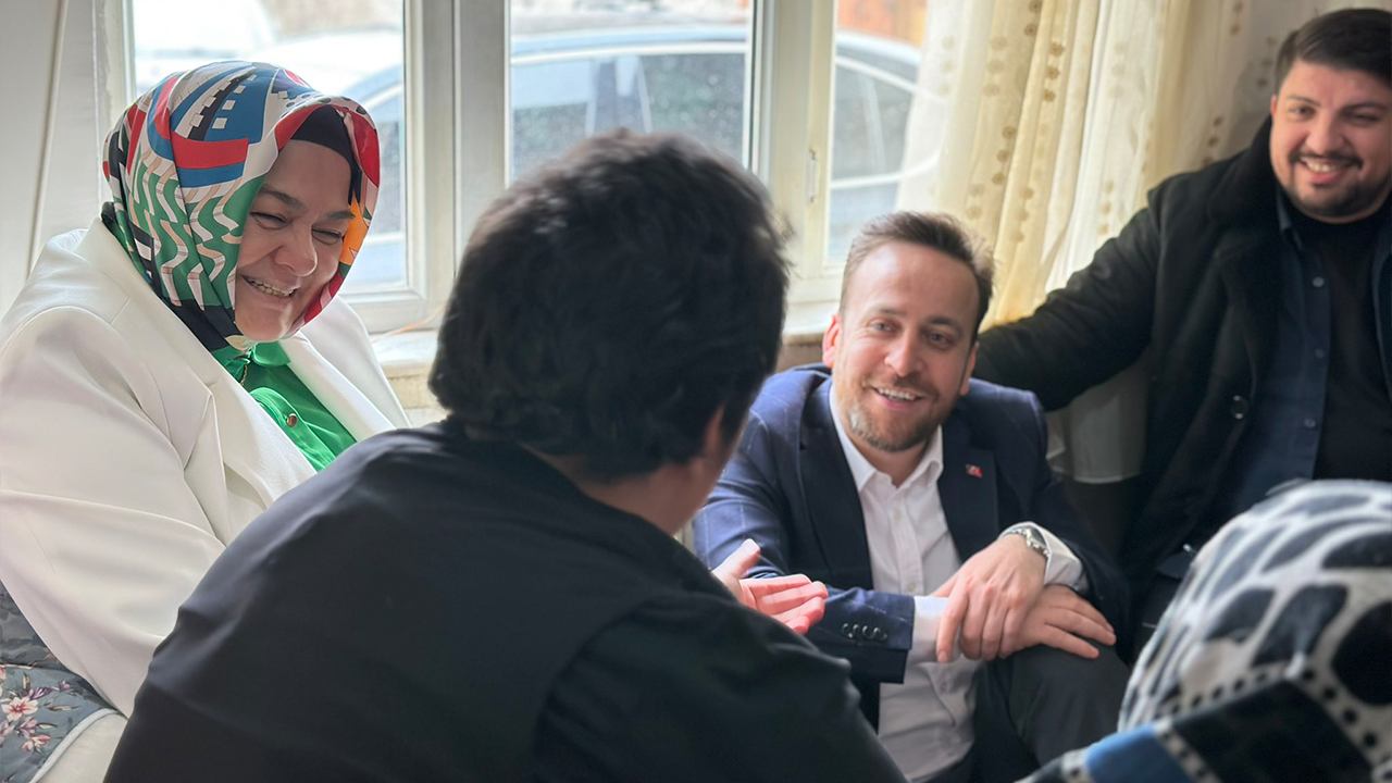 Bayramda Vatandaşlar Ziyaret Edildi