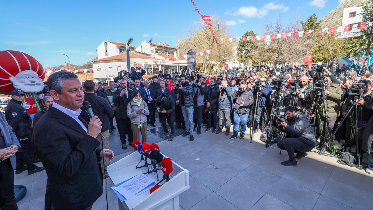 Chp Lideri Özel'in Eskişehir Ziyaretinden Kareler