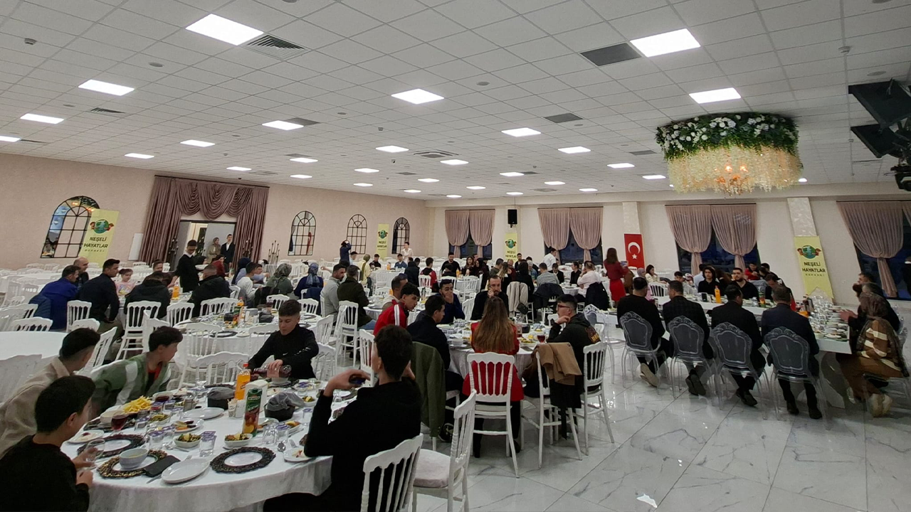 Çocuklar Için Anlamlı Bir Iftar Programına Imza Atıldı