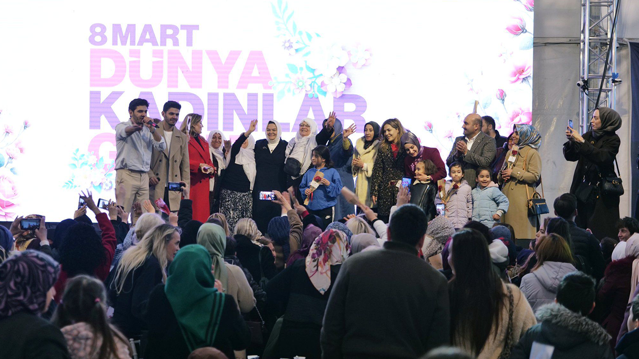 Dünya Kadınlar Günü Iftar Programından Kareler