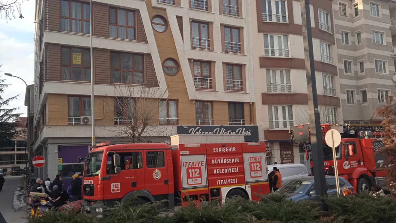 Eskişehir Hatboyu 1 Caddesinde Yangın