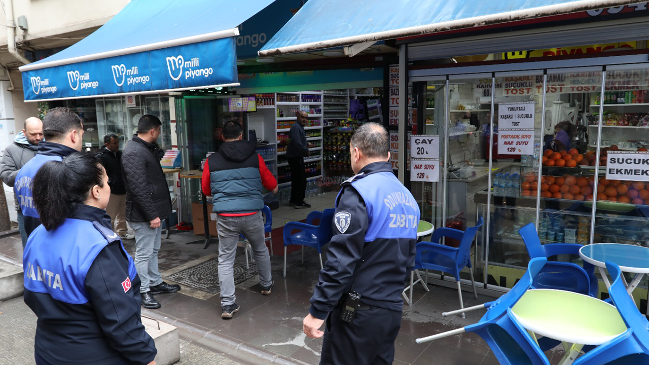 Eskişehir’de Zabıta Ekipleri Kaldırım İşgallerine Karşı Harekete Geçti!