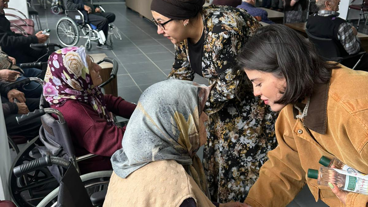 Esmiad Bayram Ziyaretinden Kareler