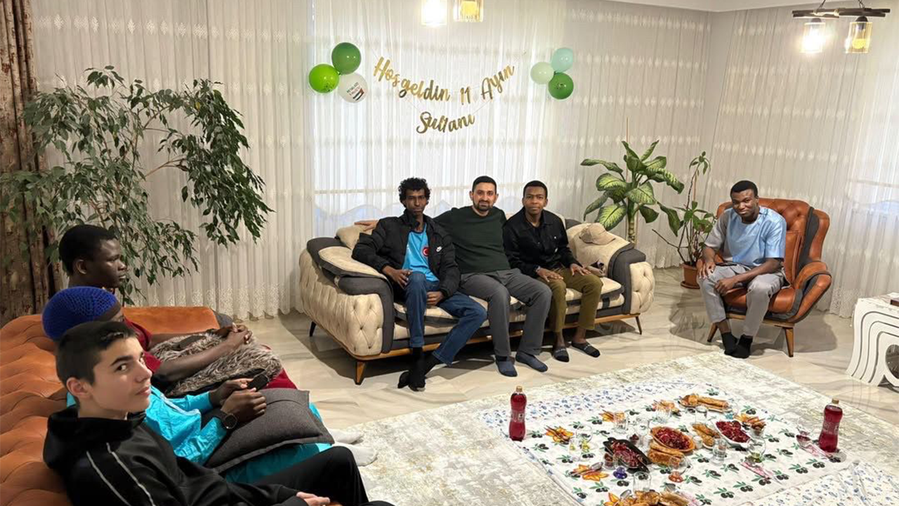 Iftar Buluşmalarıyla Kardeşlik Bağları Güçleniyor